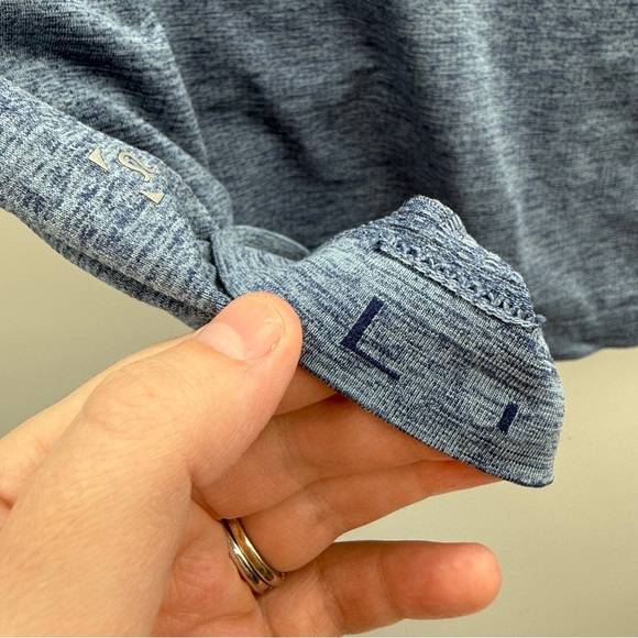 Lululemon Metal Vent Tech Short Sleeve Shirt‎ in Dark Blue Sz L - Picture 6 of 9